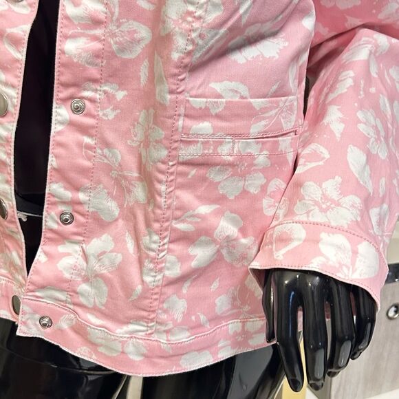 Pink Floral Button-Up Jacket - Picture 4 of 11
